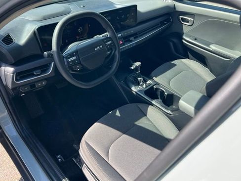 Certified 2025 Kia K4 FWD image 17
