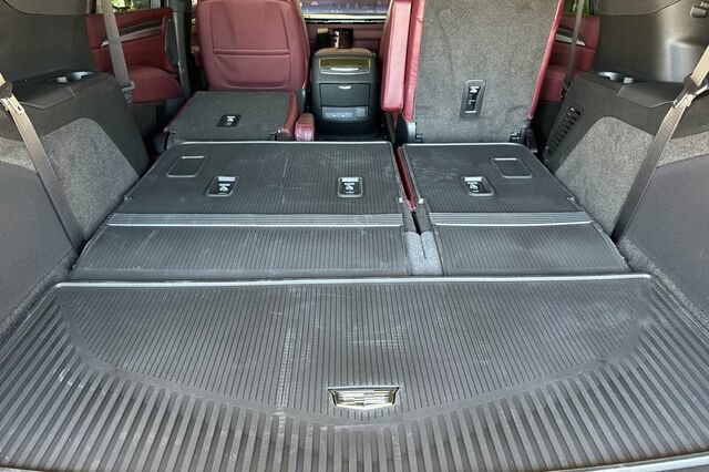 New 2026 Cadillac Escalade Luxury w/ Touring Package AWD/4WD image 17