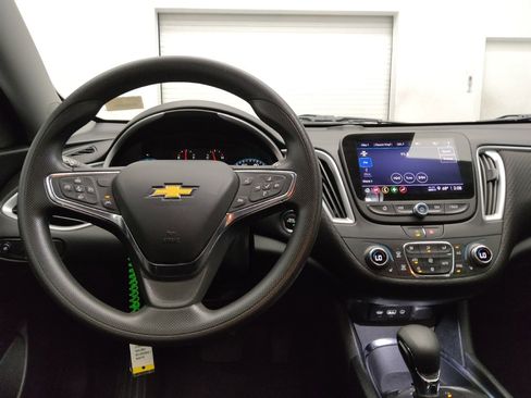 Used 2024 Chevrolet Malibu LT image 22