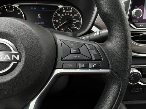 Used 2025 Nissan Altima 2.5 SV FWD image 31