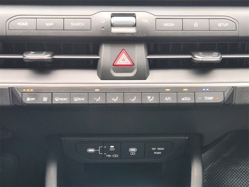 New 2025 Kia K4 LX image 14