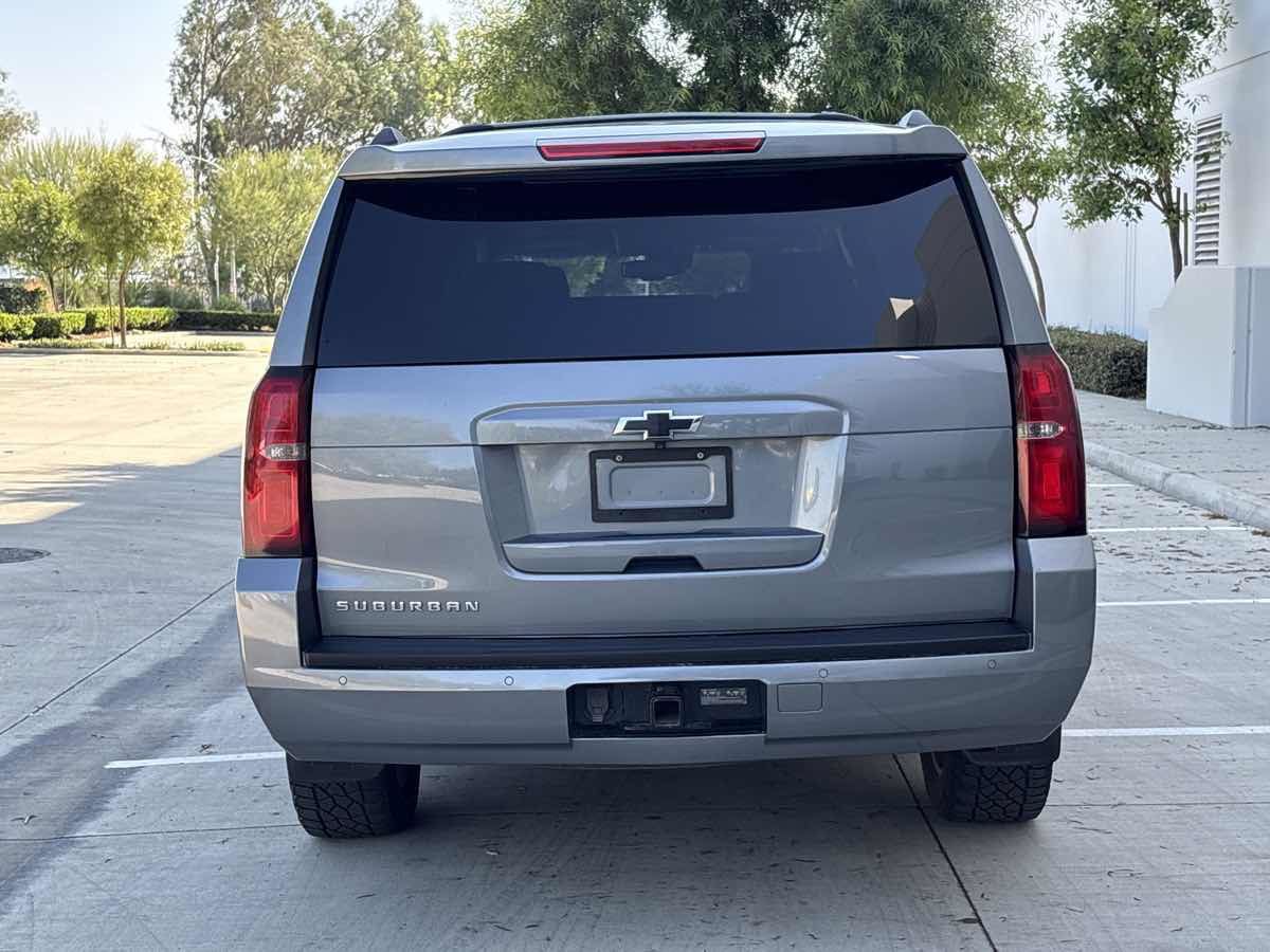 Used 2019 Chevrolet Suburban LT AWD/4WD image 4