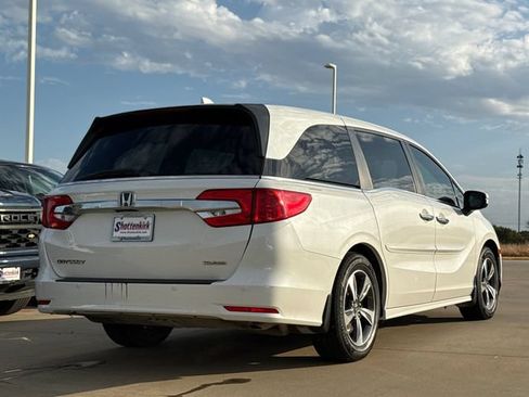 Used 2020 Honda Odyssey Touring image 8