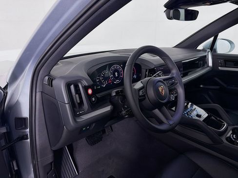 New 2026 Porsche Cayenne AWD/4WD image 4