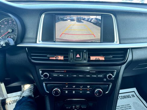 Used 2020 Kia Optima LX image 15