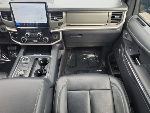 Used 2024 Ford Expedition Max XLT AWD/4WD image 20
