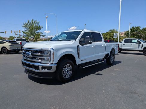 Used 2025 Ford F250 Lariat AWD/4WD image 7