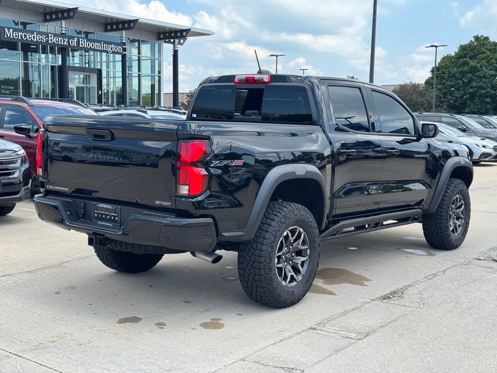 Used 2025 Chevrolet Colorado ZR2 AWD/4WD image 3