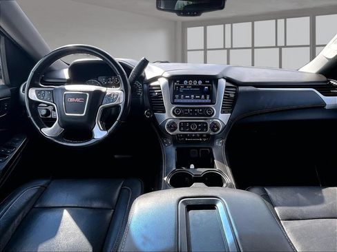 Used 2020 GMC Yukon SLT w/ Graphite Performance Edition AWD/4WD image 17