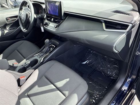 Used 2023 Toyota Corolla LE image 17