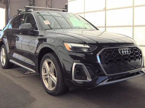 Used 2021 Audi Q5 e Premium w/ Convenience Package AWD/4WD image 4