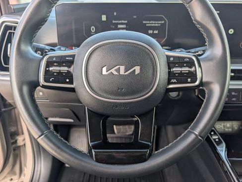 Used 2024 Kia Sorento SX AWD/4WD image 12