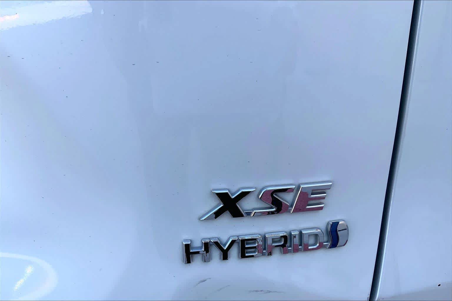 Used 2020 Toyota RAV4 XSE AWD/4WD image 10