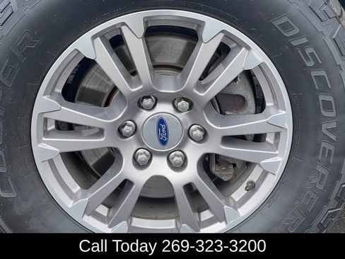 Used 2018 Ford F150 Lariat w/ FX4 Off-Road Package AWD/4WD image 8