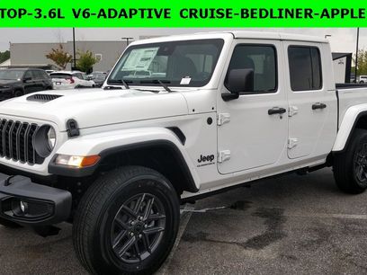 New 2025 Jeep Gladiator Sport