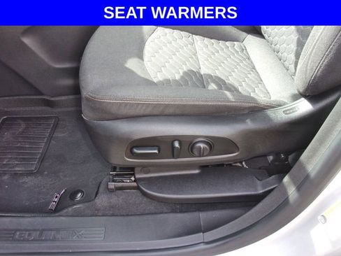 Used 2019 Chevrolet Equinox LT FWD image 5