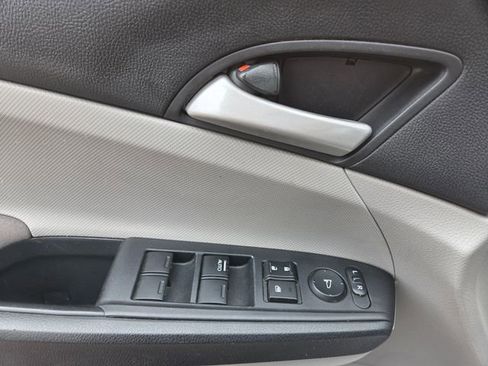 Used 2012 Honda Accord LX image 14