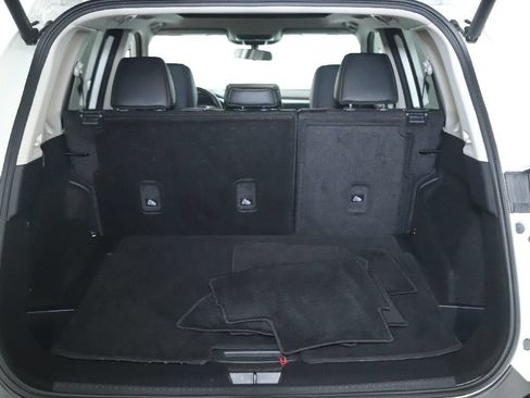 Certified 2023 Nissan Rogue SV w/ SV Premium B Package AWD/4WD image 32