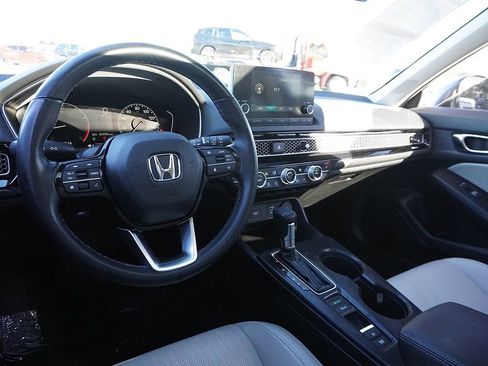 Used 2022 Honda Civic EX-L image 29