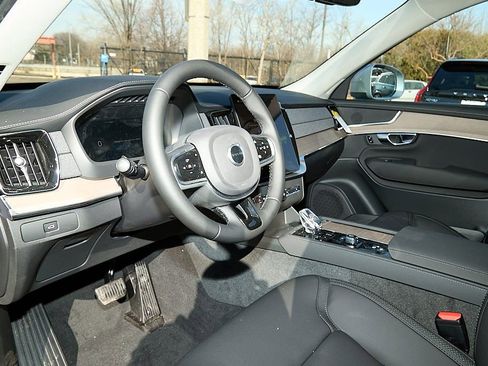 New 2026 Volvo XC90 B6 Plus w/ Protection Package image 12