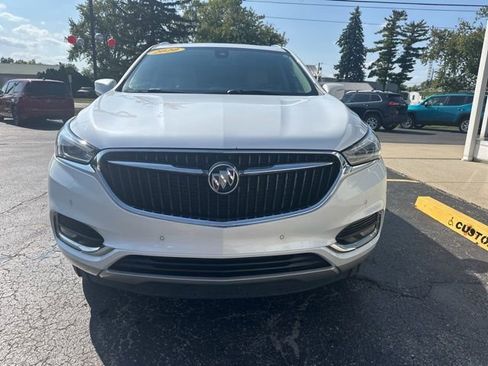 Used 2020 Buick Enclave Premium w/ Sun and Sites Package AWD/4WD image 4