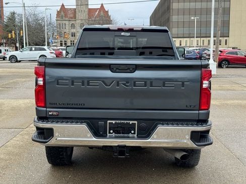 Used 2020 Chevrolet Silverado 2500 LTZ w/ Technology Package image 4