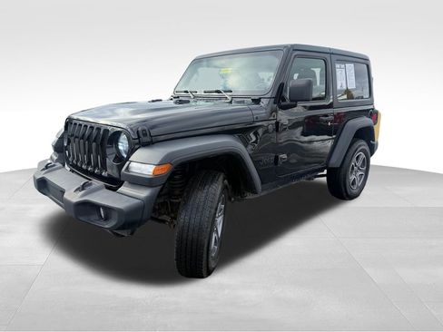 Used 2022 Jeep Wrangler Sport S image 3