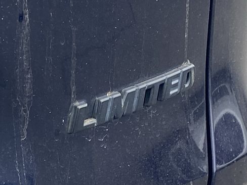 Used 2019 Toyota RAV4 Limited w/ All Weather Liner Package FWD image 5