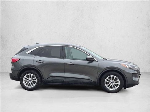 Used 2020 Ford Escape SE FWD image 4