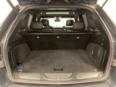 Used 2018 Jeep Grand Cherokee Trailhawk w/ Trailhawk Luxury Group AWD/4WD image 40