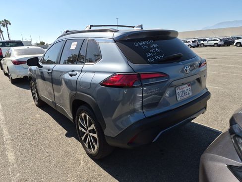 Used 2023 Toyota Corolla Cross XLE FWD image 6