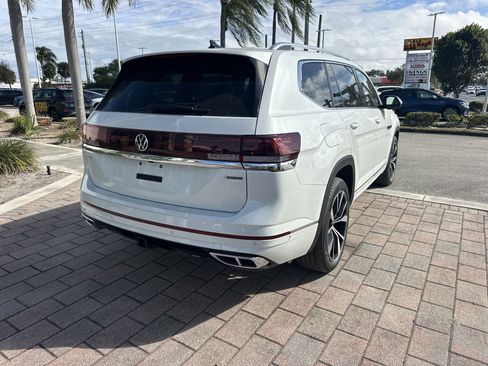 New 2026 Volkswagen Atlas SEL Premium R-Line AWD/4WD image 6