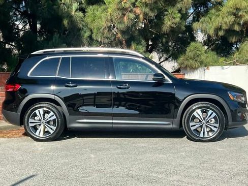 Certified 2025 Mercedes-Benz GLB 250 GLB 250 image 3