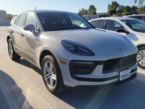 Used 2024 Porsche Macan AWD/4WD image 2