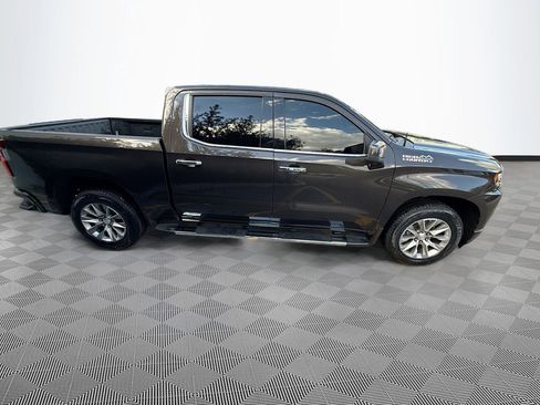 Used 2021 Chevrolet Silverado 1500 High Country w/ Technology Package image 9