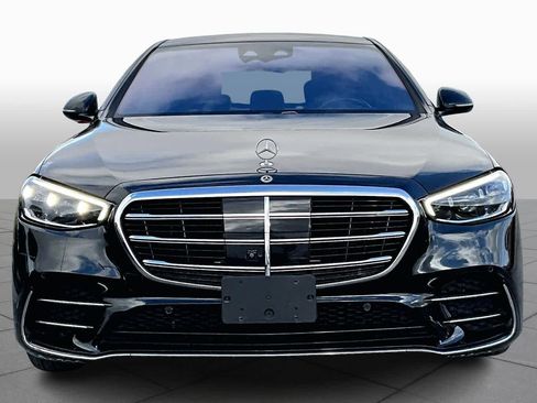 Certified 2022 Mercedes-Benz S 500 4MATIC w/ AMG Line Package image 4