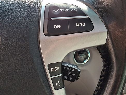 Used 2012 Toyota Highlander Limited w/ Tow Pkg image 25