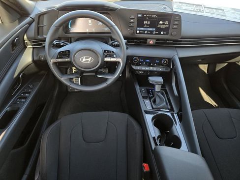 New 2026 Hyundai Elantra SEL Sport Premium FWD image 18