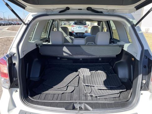 Used 2018 Subaru Forester 2.5i Premium w/ All-Weather Package image 8