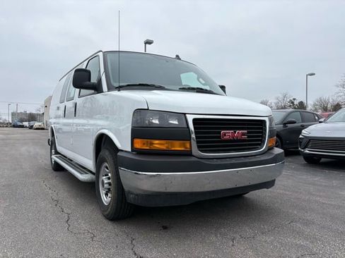 Used 2024 GMC Savana 2500 w/ Driver Convenience Package image 15
