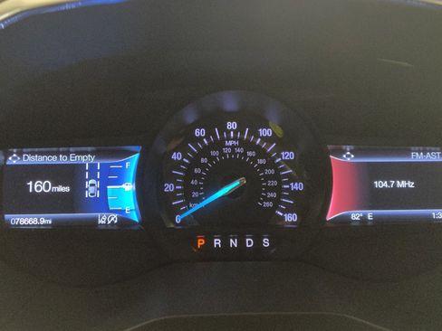 Used 2020 Ford Edge Titanium w/ Equipment Group 301A FWD image 23