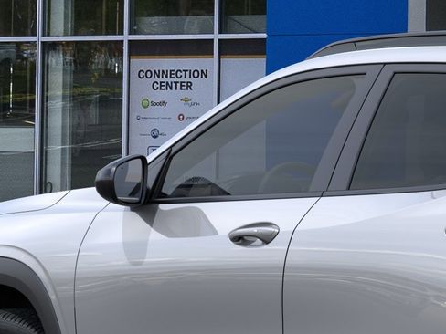 New 2026 Chevrolet Trax RS w/ Sunroof Package FWD image 36