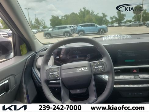 New 2027 Kia Seltos S FWD image 21