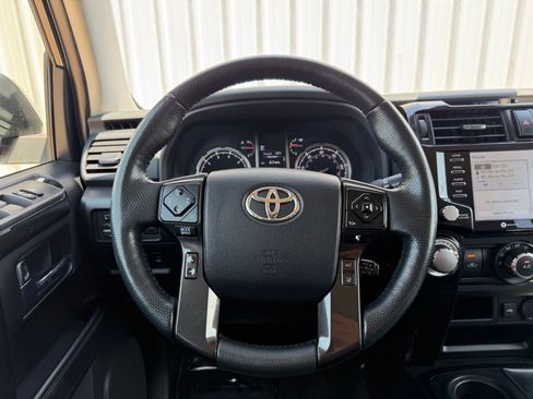 Used 2024 Toyota 4Runner TRD Off-Road Premium AWD/4WD image 16