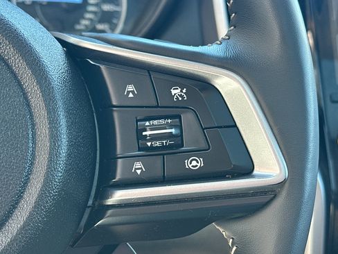 Used 2022 Subaru Ascent Touring AWD/4WD image 16