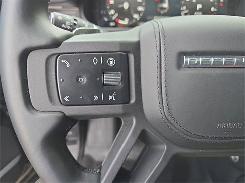 Used 2025 Land Rover Defender 130 V8 image 20