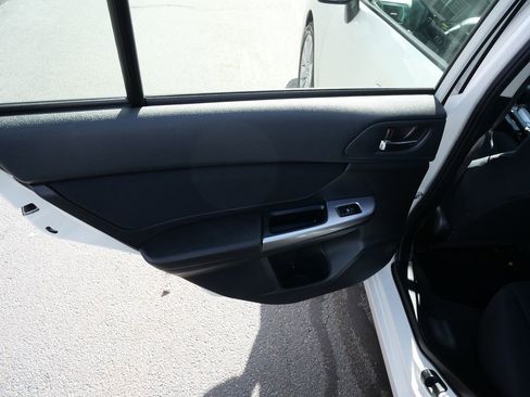 Used 2015 Subaru Impreza 2.0i Premium image 18