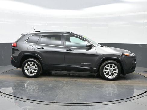 Used 2014 Jeep Cherokee Latitude FWD image 10