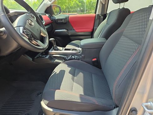 Used 2023 Toyota Tacoma SR5 w/ Technology Package AWD/4WD image 16