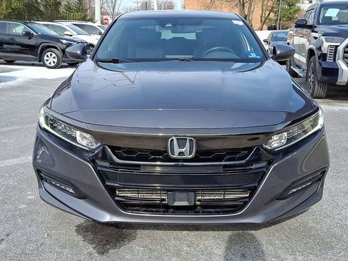 Used 2018 Honda Accord Sport image 2